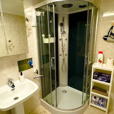 Estudio Moderno 100 Metros De La Playa *